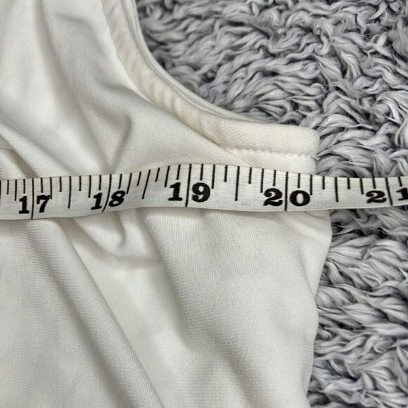 CALVIN KLEIN XL White Shirt With Floral Underlay & Gold Accent - Picture 5 of 11